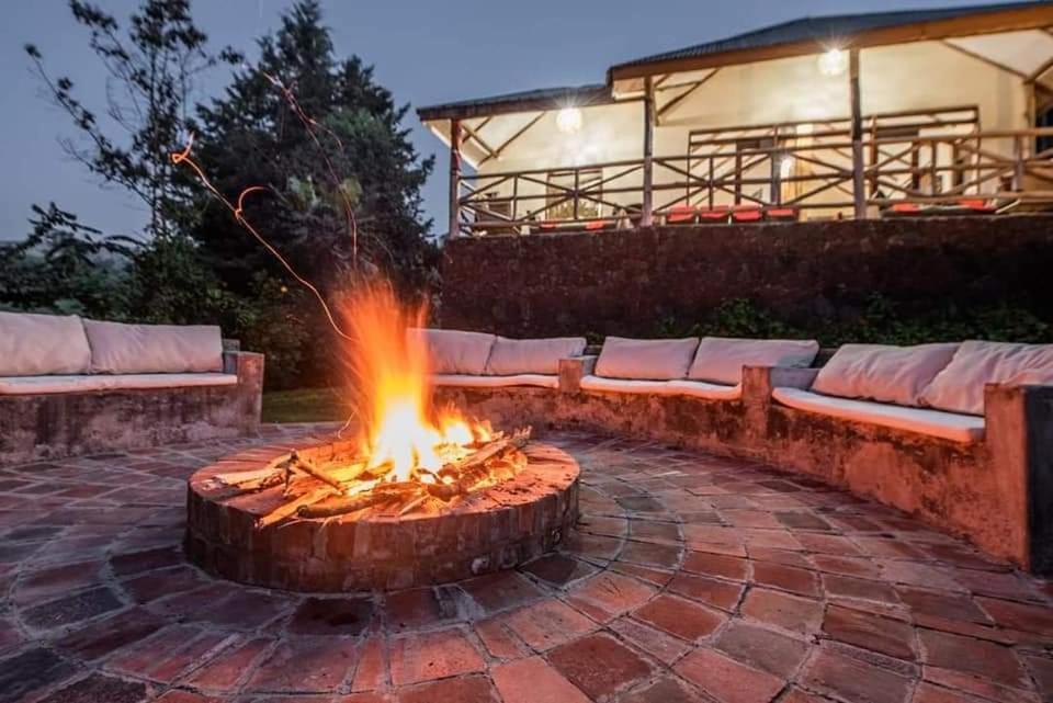 Gorilla Safari Lodge Rubuguli Ngoại thất bức ảnh